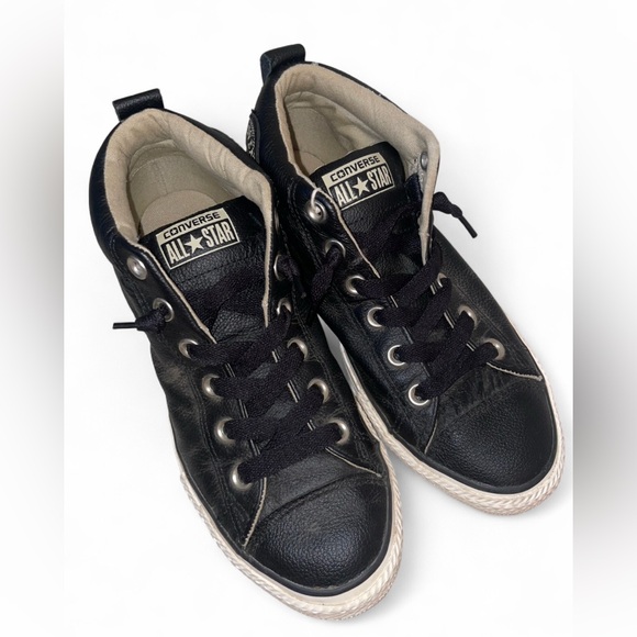 Converse Chuck Taylor No Lace Black Leather High Tops Unisex Size 5 - Picture 1 of 5